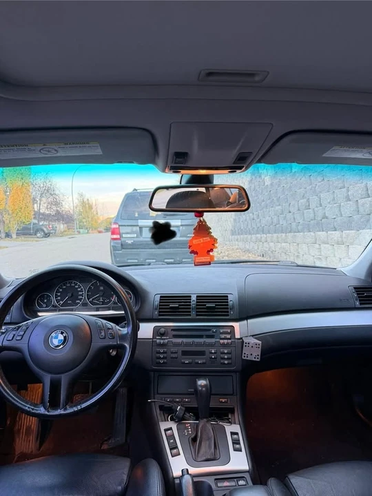 2004 BMW E46 330i & 330Ci - Image 8 of 12