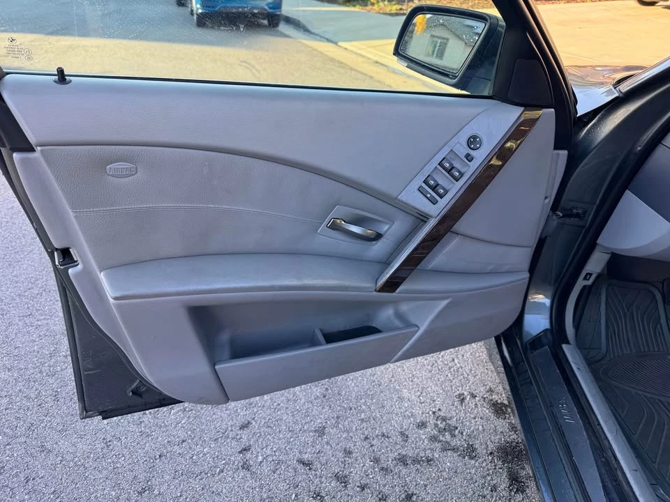 2004 BMW E60 5 Series Sedan - Image 10 of 20