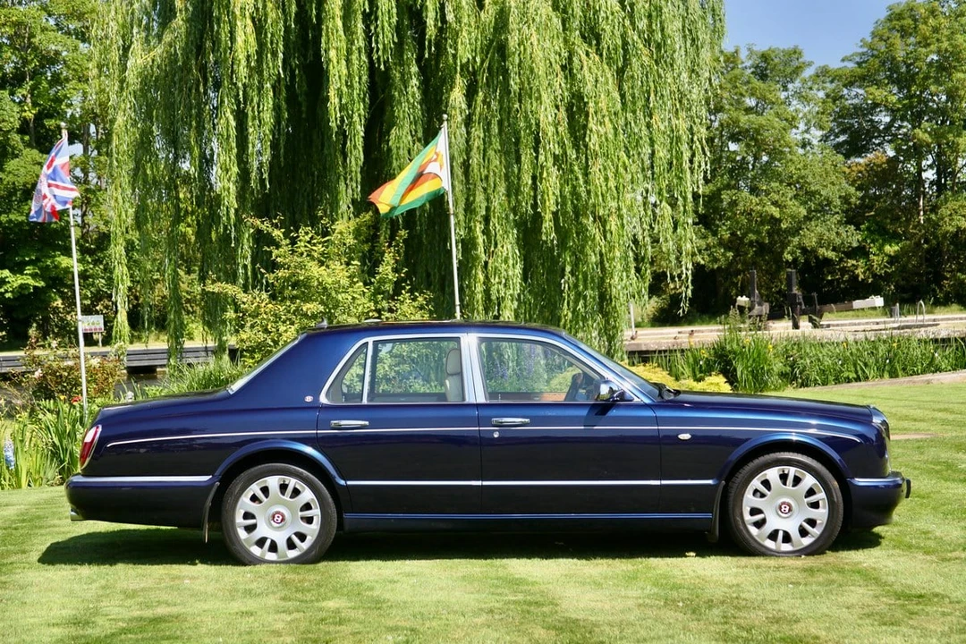 2004 Bentley Arnage R & RL - Image 2 of 30