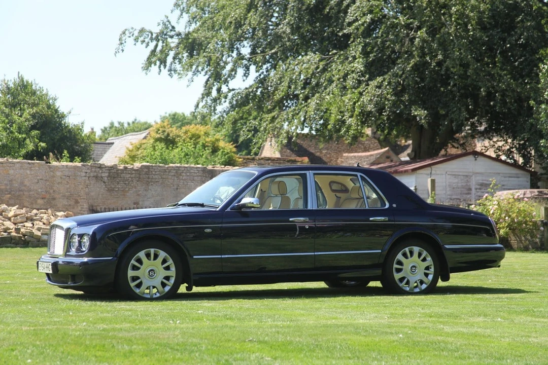 2004 Bentley Arnage R & RL - Image 13 of 30