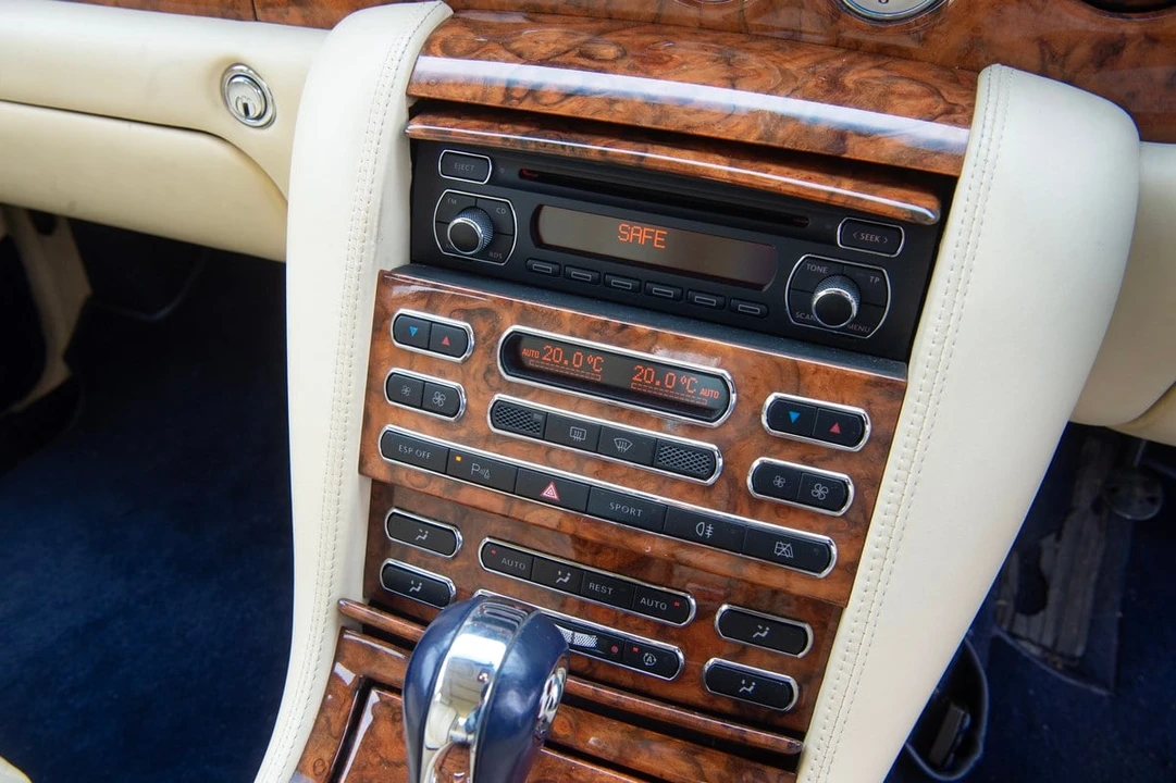 2004 Bentley Arnage R & RL - Image 25 of 30