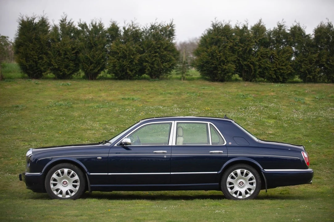 2004 Bentley Arnage R & RL - Image 3 of 30