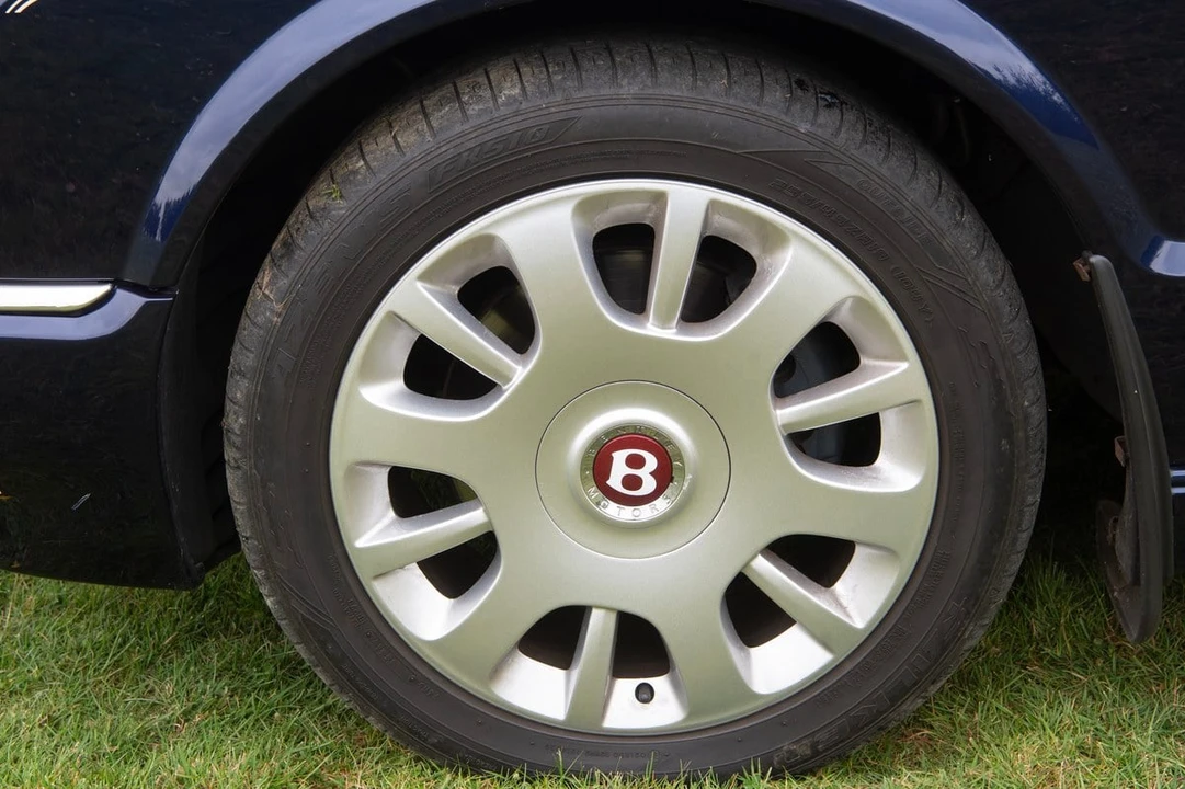 2004 Bentley Arnage R & RL - Image 8 of 30