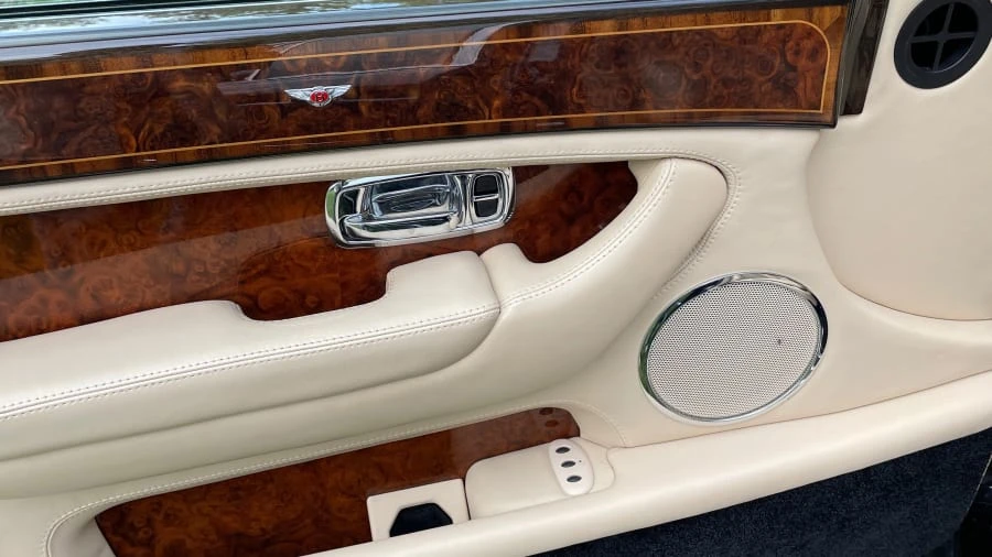 2004 Bentley Arnage R & RL - Image 8 of 15