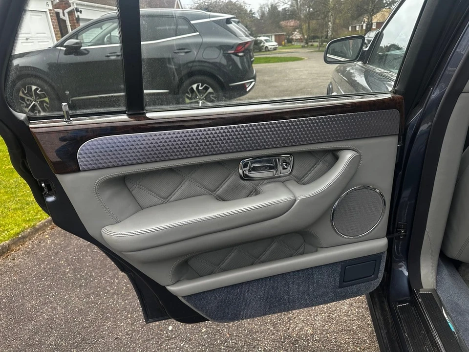2004 Bentley Arnage T - Image 11 of 30