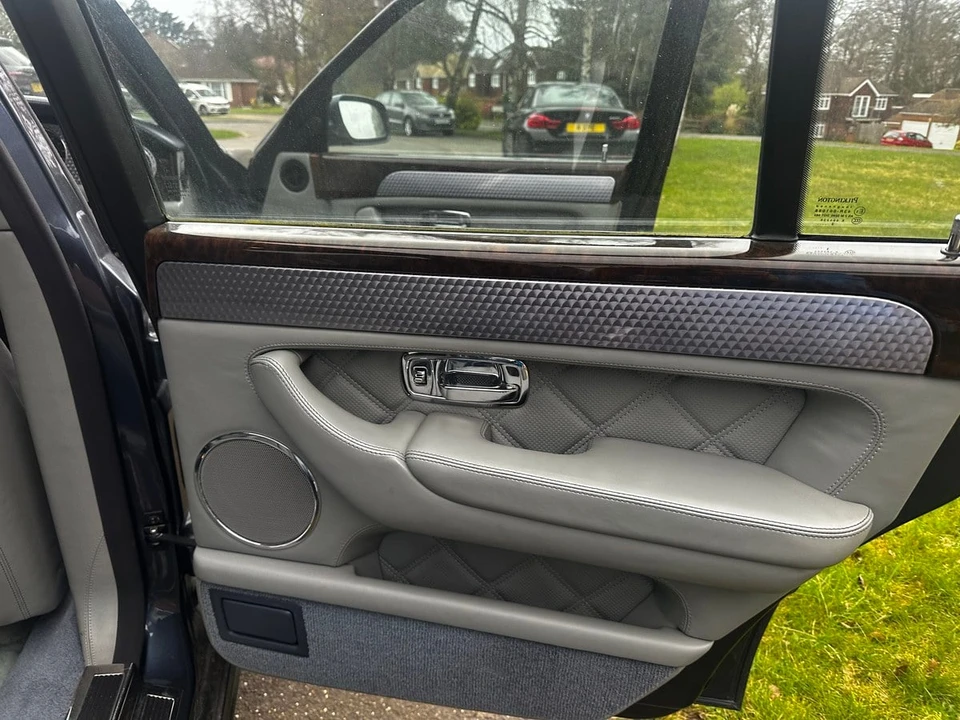 2004 Bentley Arnage T - Image 10 of 30