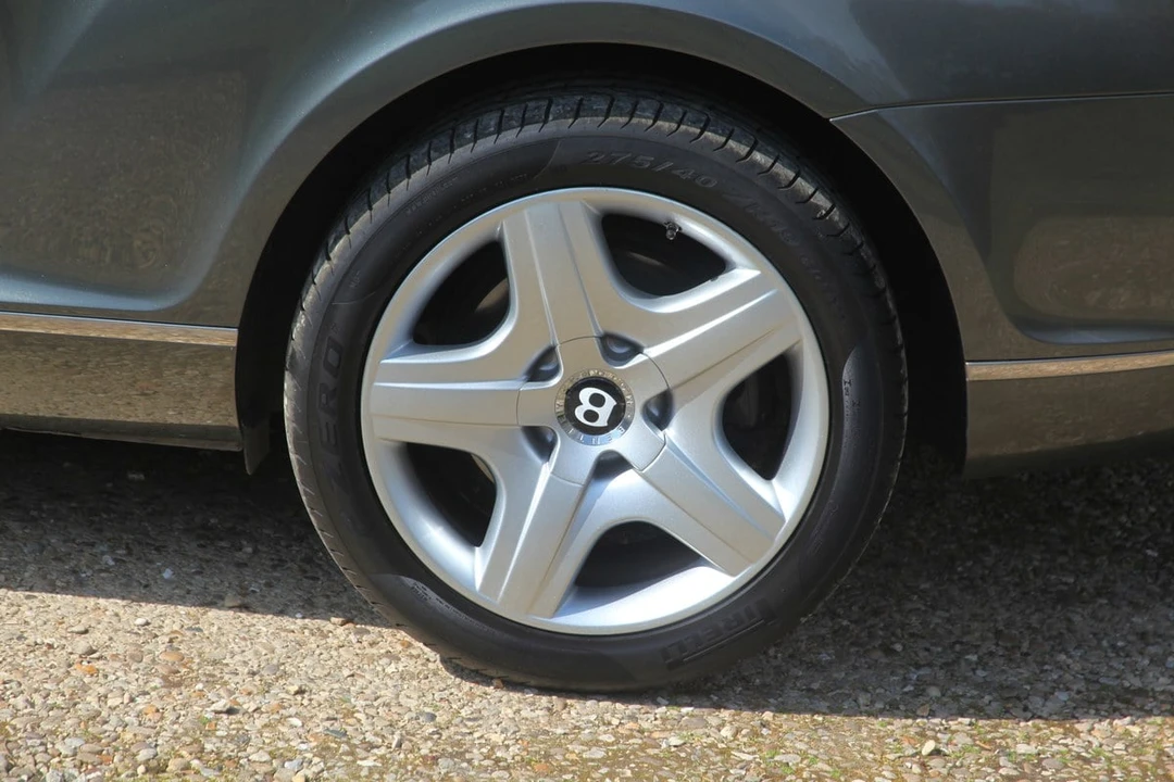 2004 Bentley Continental GT 1st Gen - Image 21 of 30