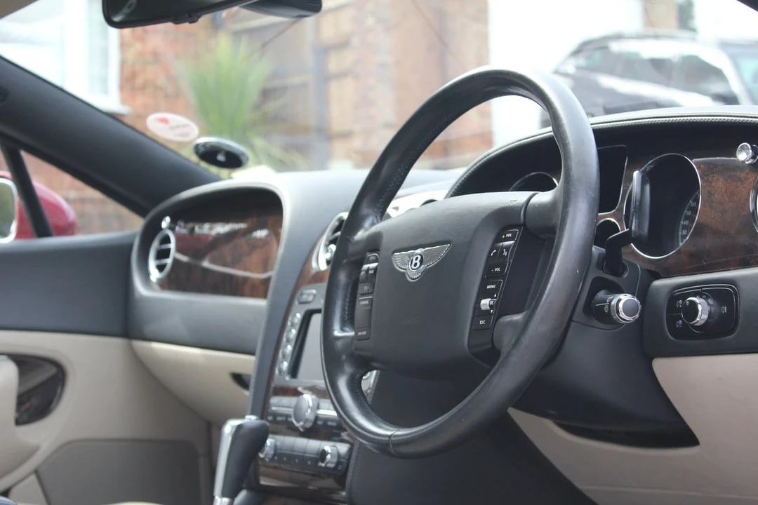 2004 Bentley Continental GT 1st Gen - Image 19 of 30