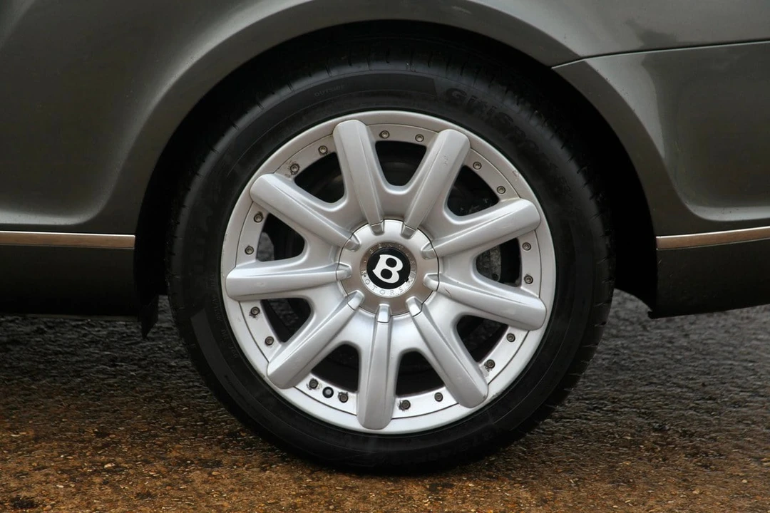 2004 Bentley Continental GT 1st Gen - Image 26 of 30