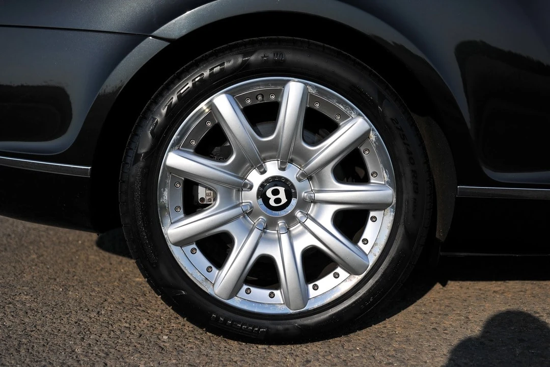 2004 Bentley Continental GT 1st Gen - Image 11 of 30