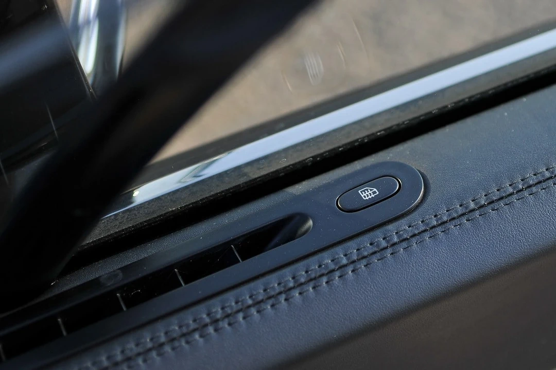 2004 Bentley Continental GT 1st Gen - Image 16 of 30