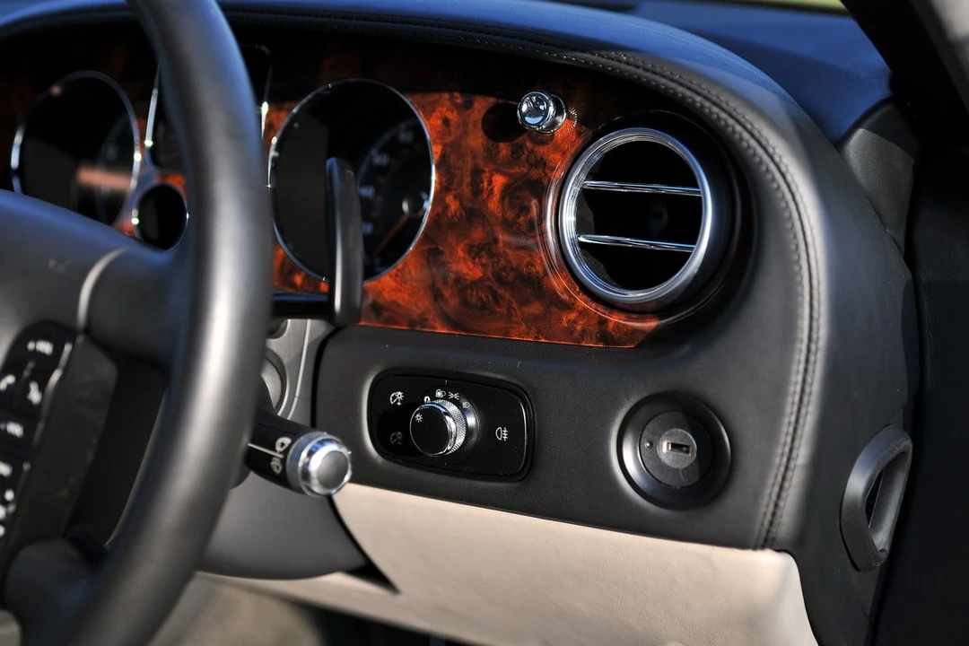 2004 Bentley Continental GT 1st Gen - Image 19 of 30