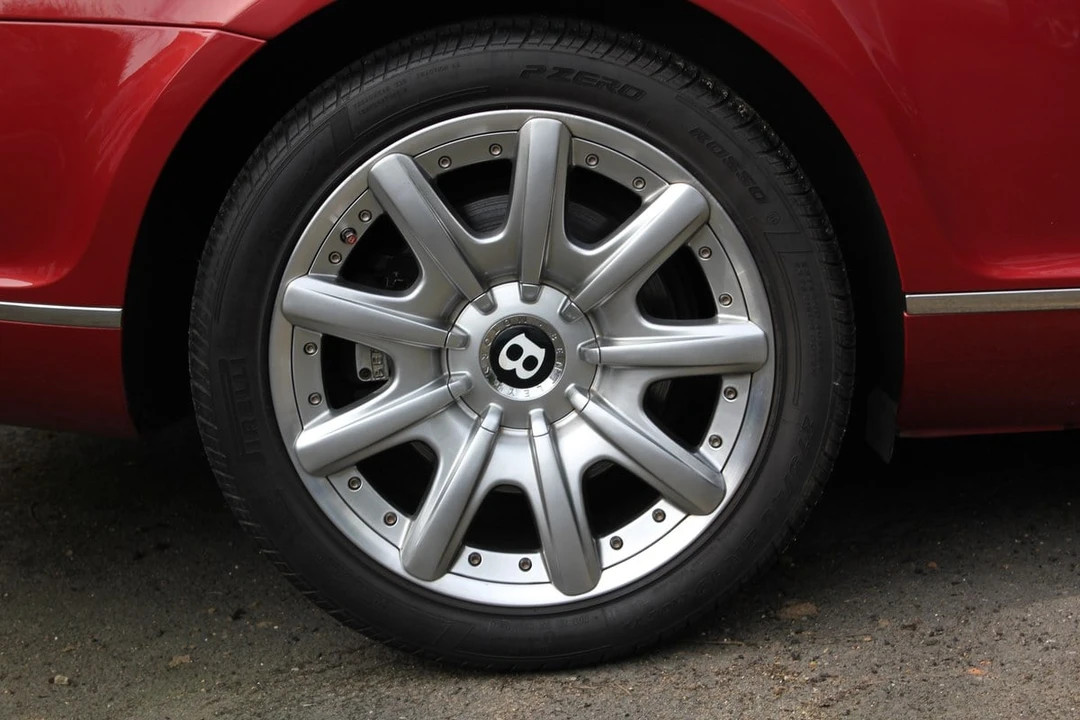 2004 Bentley Continental GT 1st Gen - Image 17 of 30