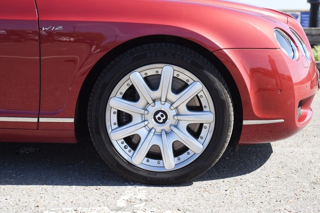 2004 Bentley Continental GT 1st Gen - Image 18 of 31