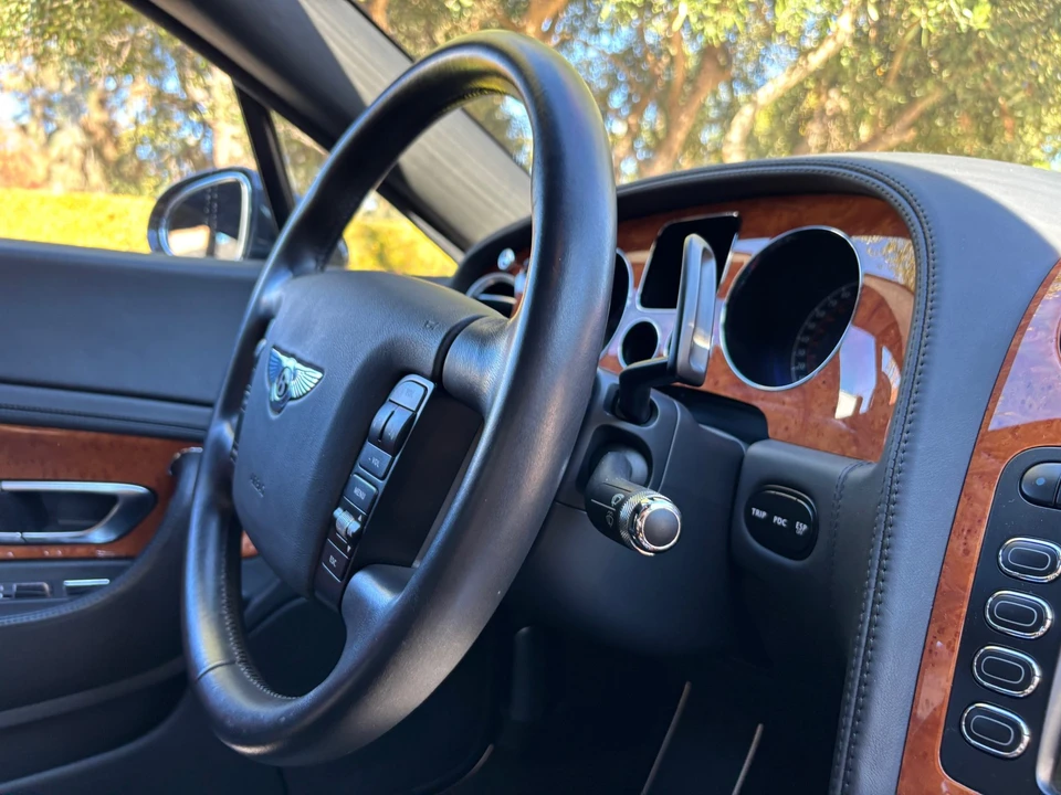 2004 Bentley Continental GT 1st Gen - Image 28 of 31