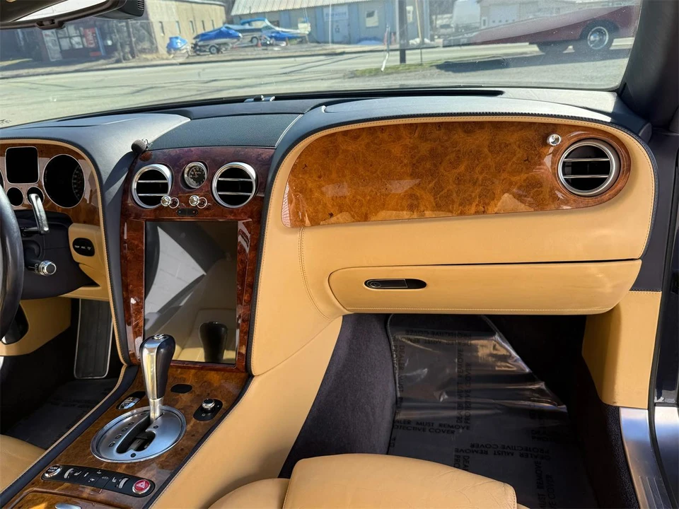 2004 Bentley Continental GT 1st Gen - Image 28 of 31