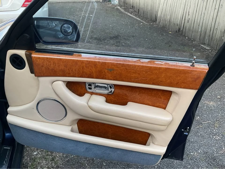 2004 Bentley Arnage R & RL - Image 11 of 15
