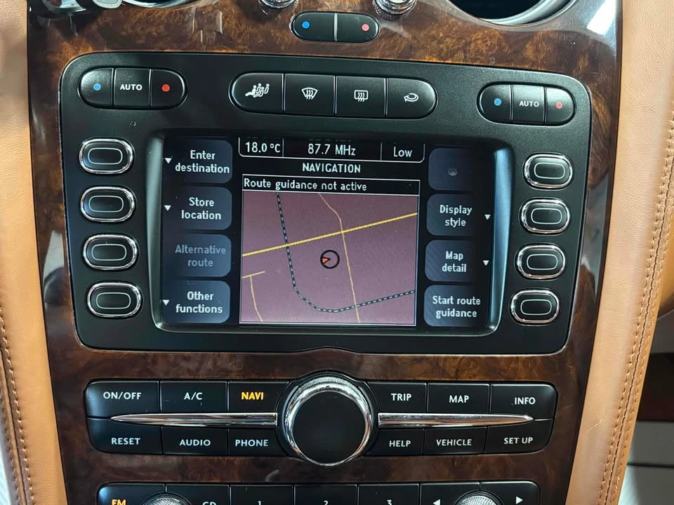 2004 Bentley Continental GT 1st Gen - Image 17 of 18