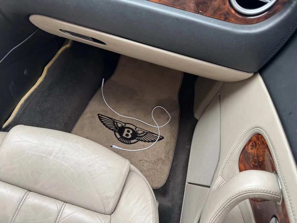 2004 Bentley Continental GT 1st Gen - Image 7 of 8