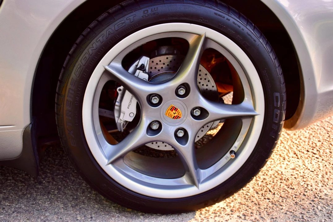 2004 Porsche 986 Boxster S - Image 12 of 31