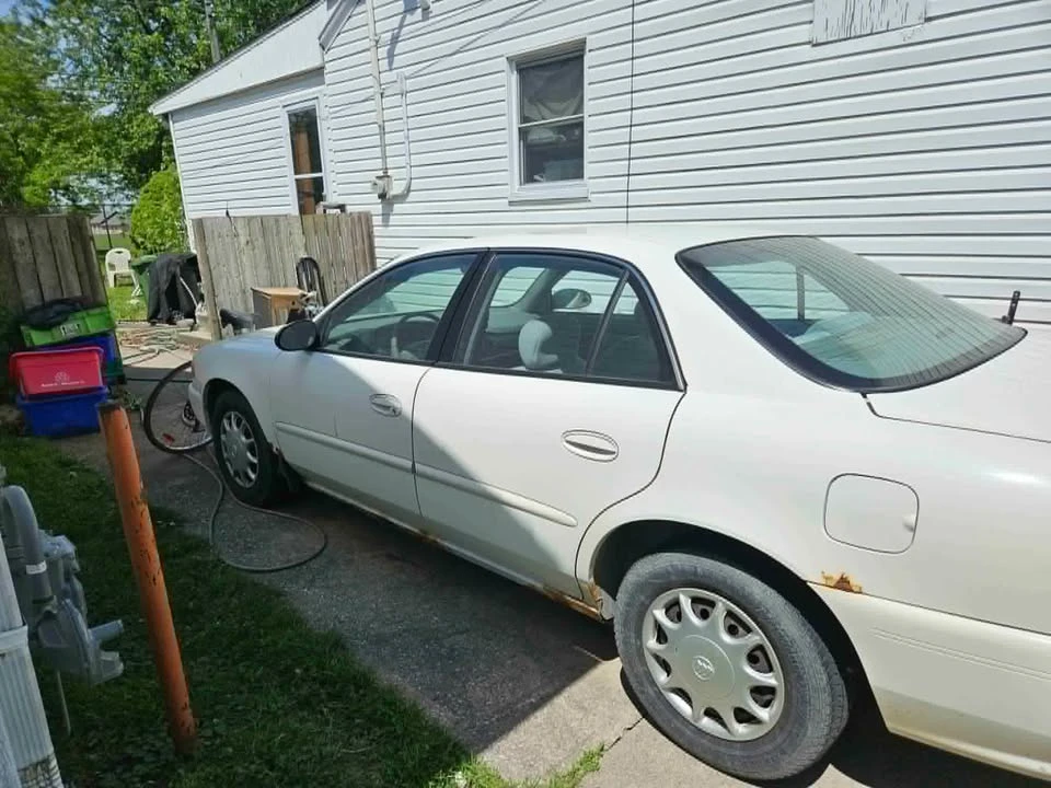 2004 Buick Century - Image 8 of 10
