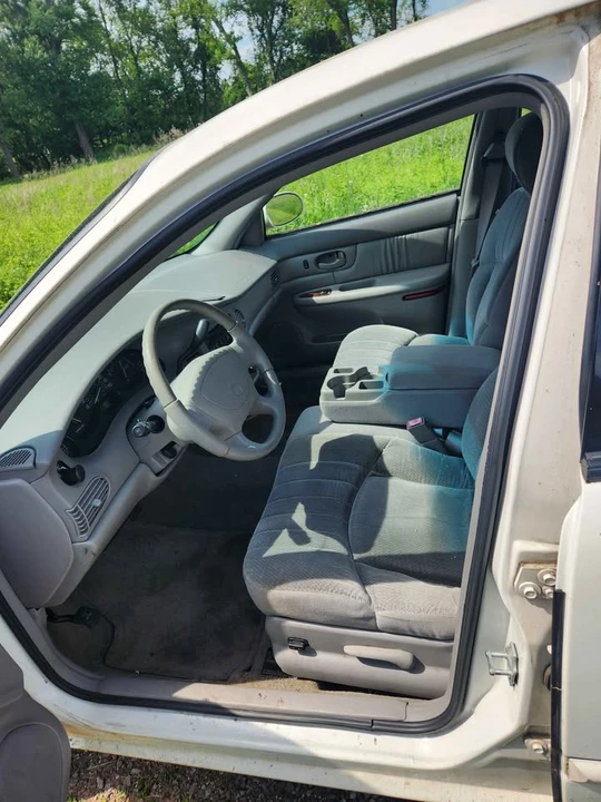 2004 Buick Century - Image 7 of 11