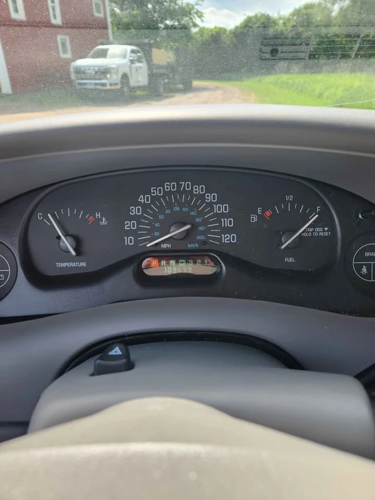 2004 Buick Century - Image 8 of 11