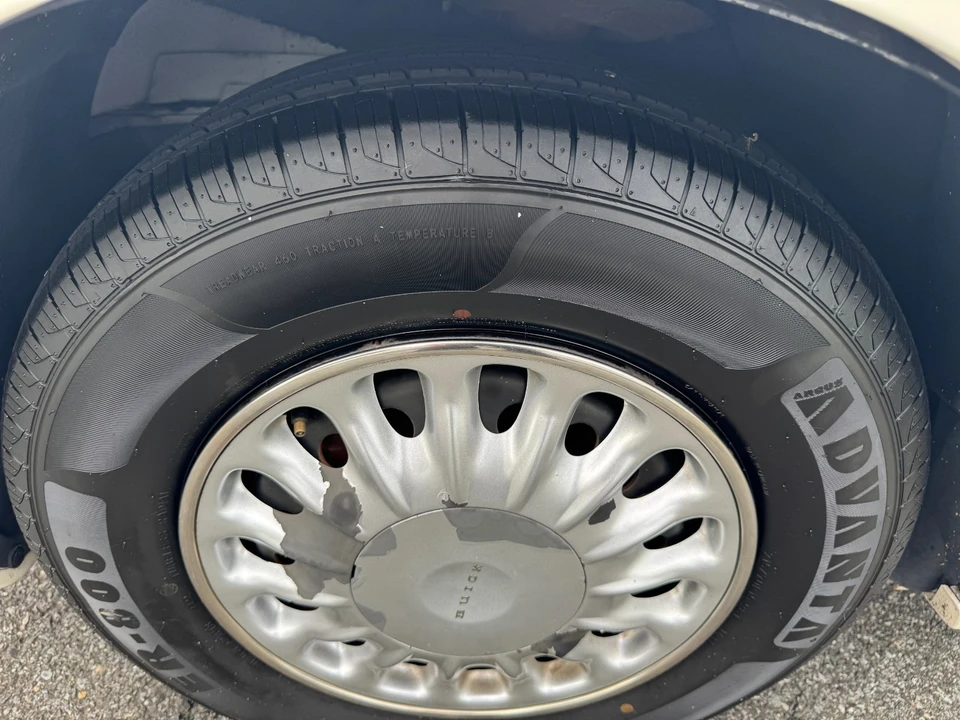 2004 Buick LeSabre - Image 13 of 14