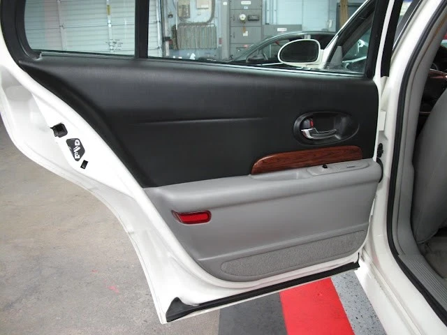 2004 Buick LeSabre - Image 19 of 21