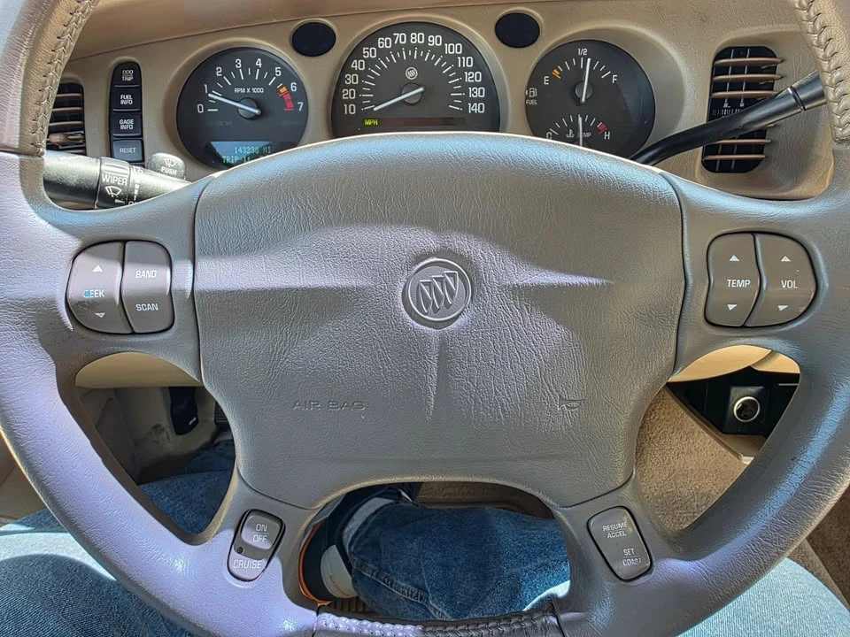 2004 Buick LeSabre - Image 11 of 16