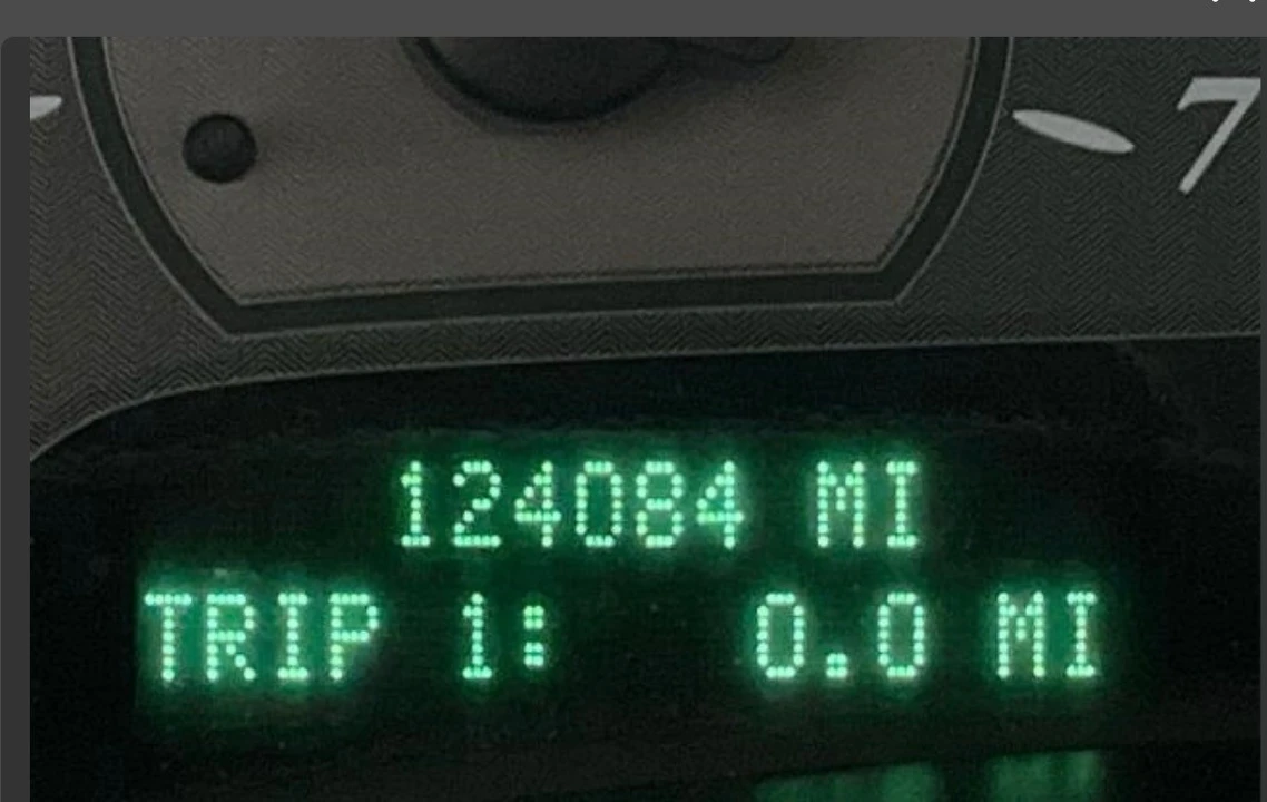 2004 Buick Park Avenue - Image 8 of 9
