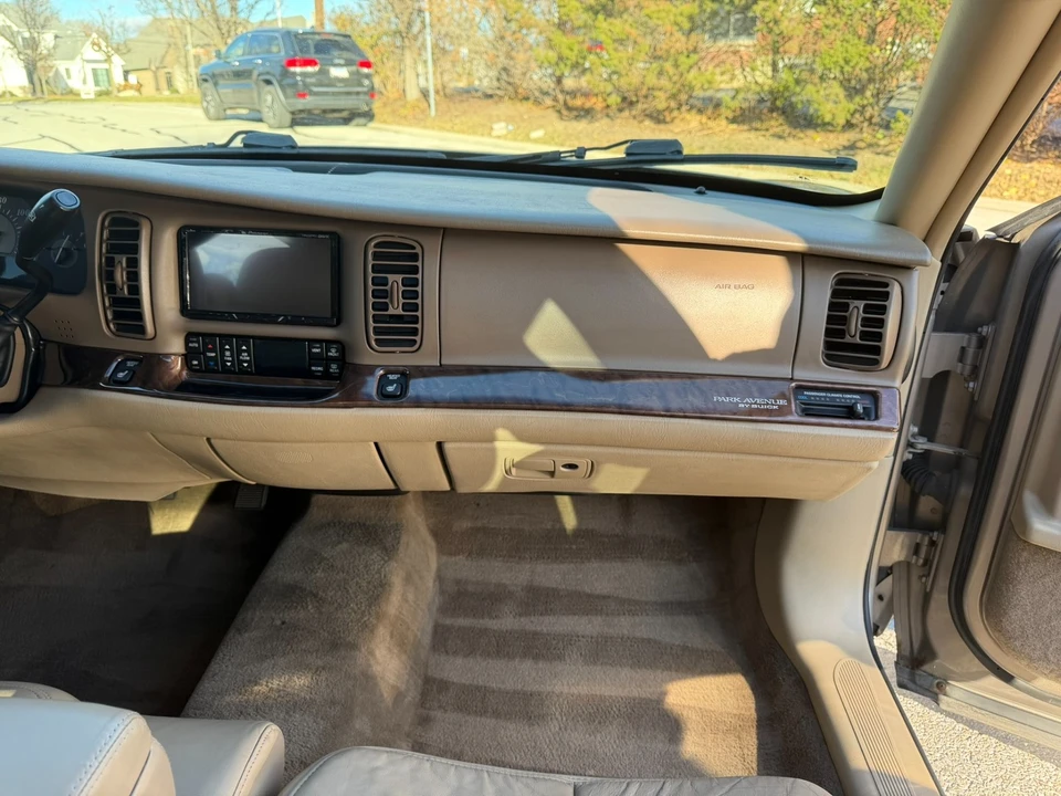 2004 Buick Park Avenue - Image 19 of 21