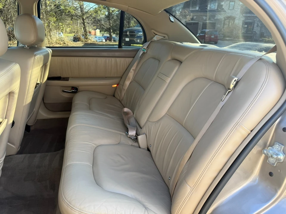 2004 Buick Park Avenue - Image 10 of 21