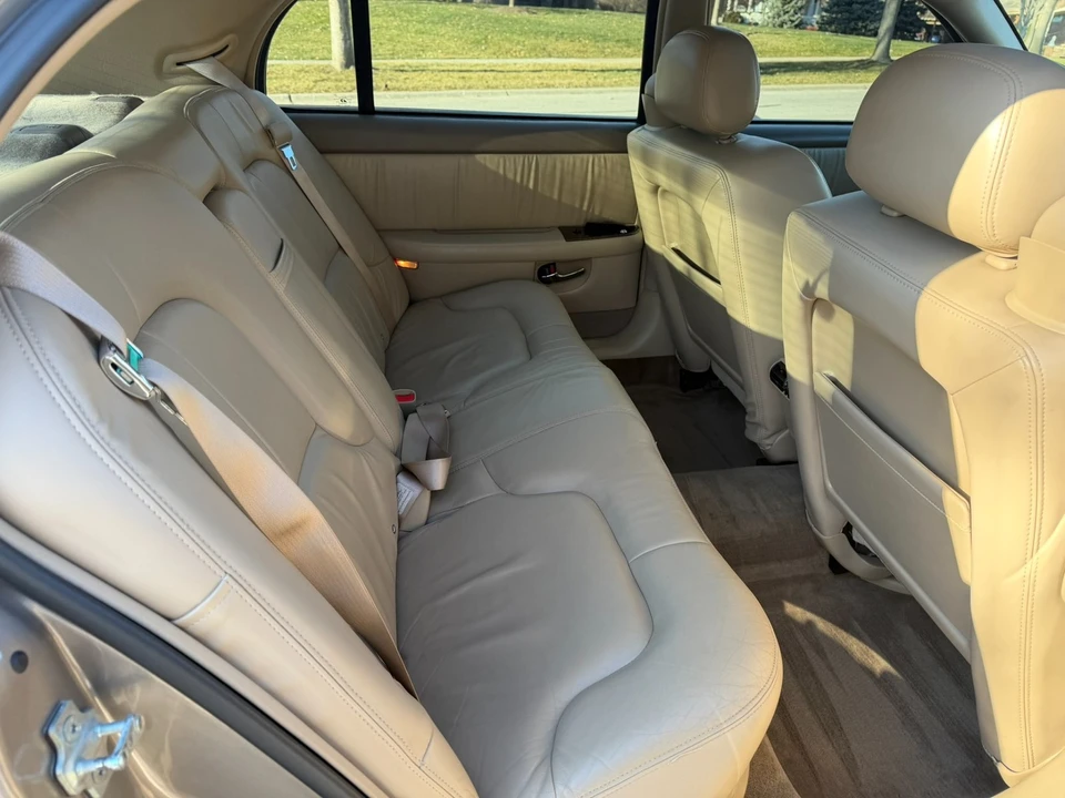2004 Buick Park Avenue - Image 13 of 21