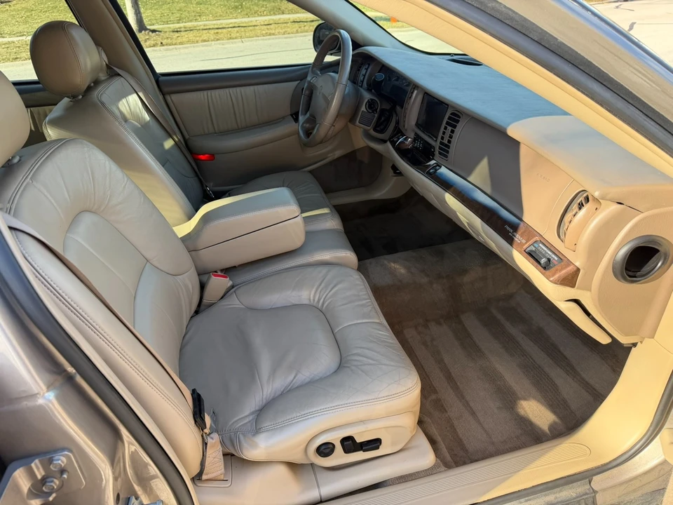 2004 Buick Park Avenue - Image 17 of 21