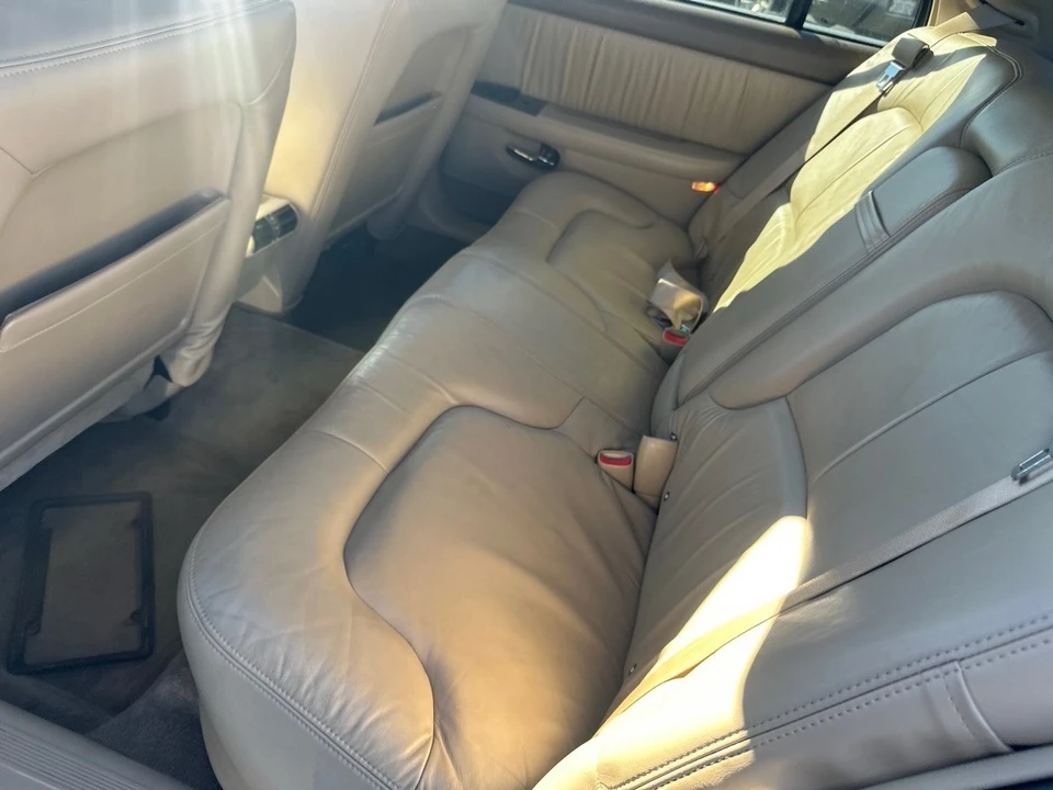 2004 Buick Park Avenue - Image 11 of 12