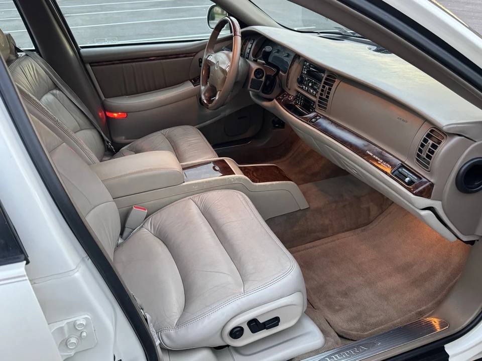 2004 Buick Park Avenue - Image 18 of 21