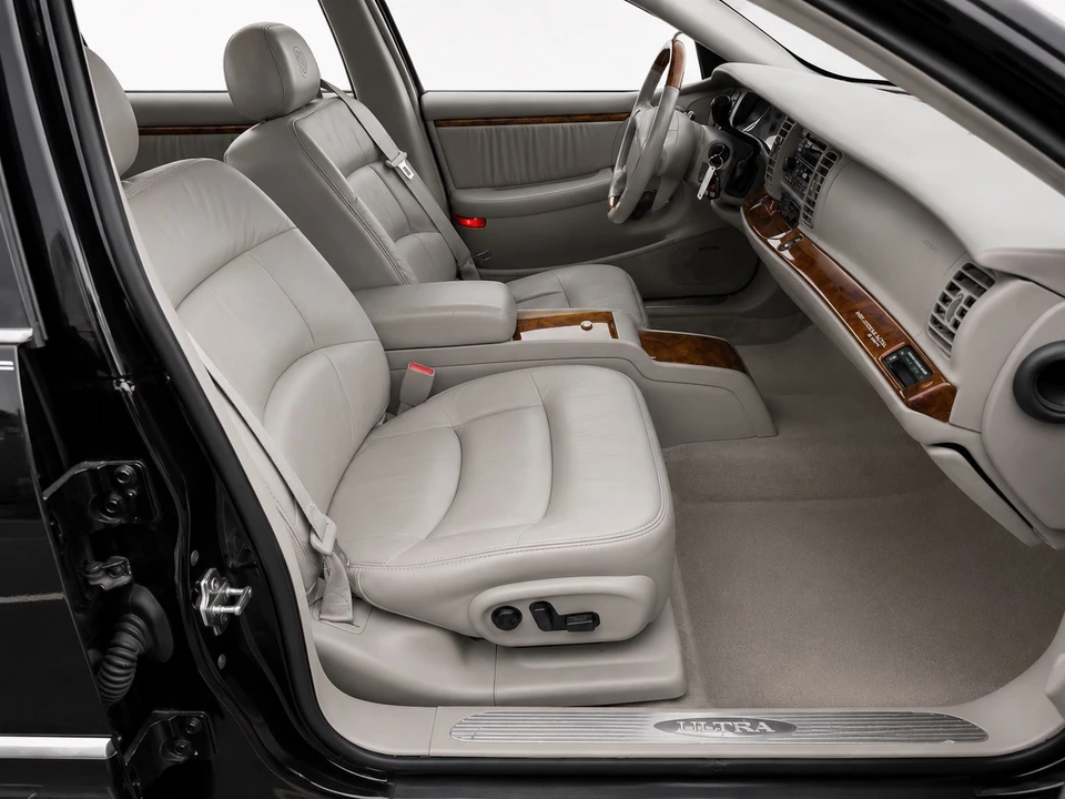 2004 Buick Park Avenue - Image 10 of 18