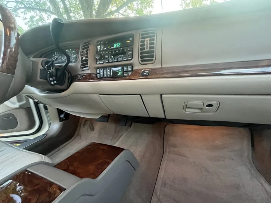 2004 Buick Park Avenue - Image 16 of 31