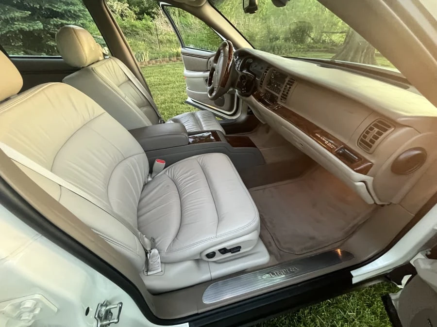 2004 Buick Park Avenue - Image 13 of 31