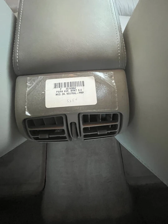 2004 Buick Park Avenue - Image 28 of 31