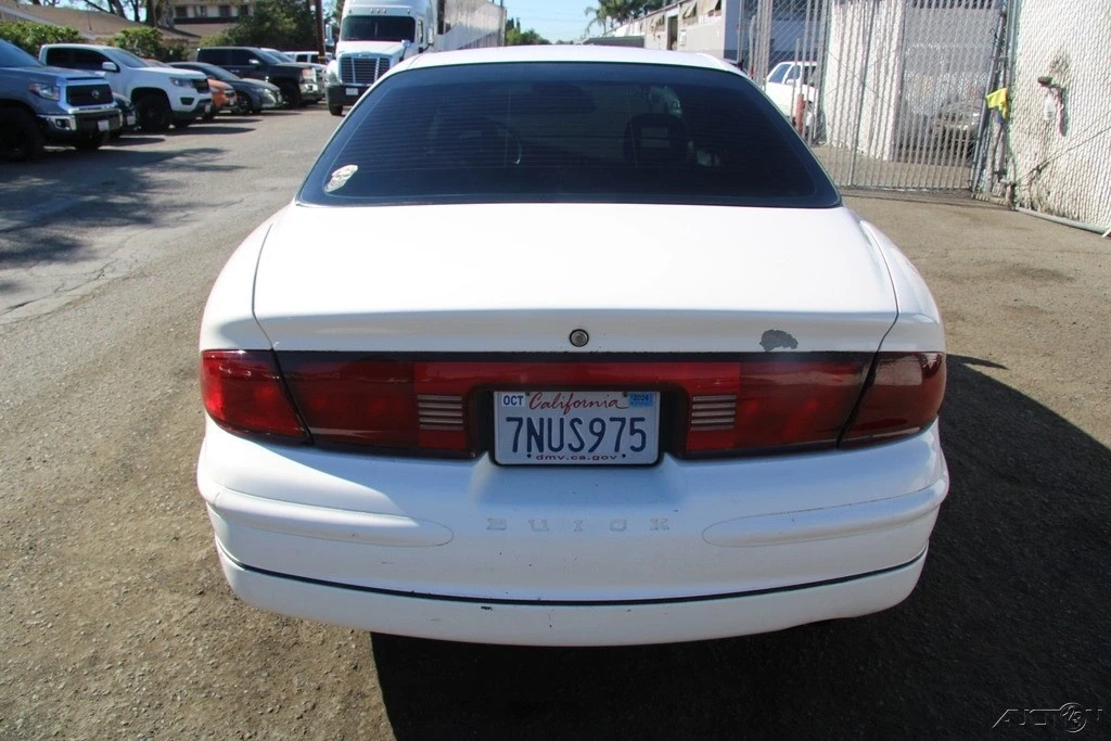 2004 Buick Regal - Image 5 of 21
