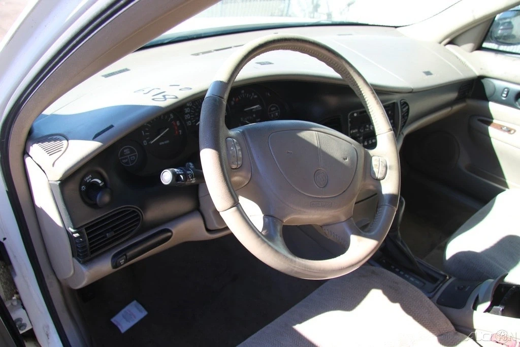 2004 Buick Regal - Image 12 of 21