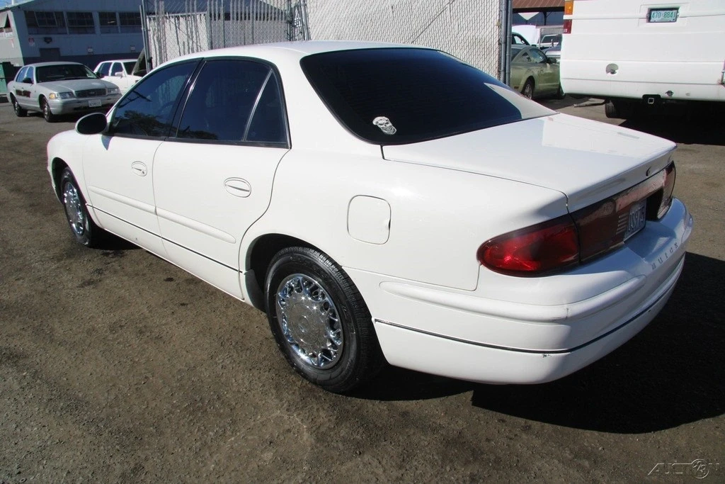 2004 Buick Regal - Image 4 of 21