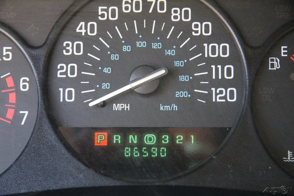 2004 Buick Regal - Image 14 of 21