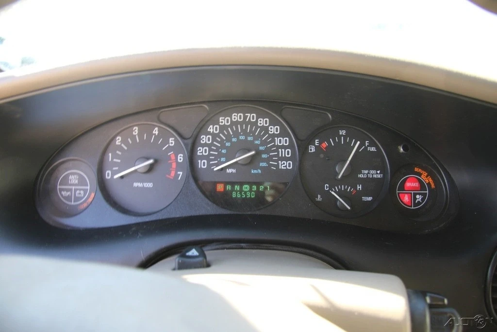 2004 Buick Regal - Image 13 of 21