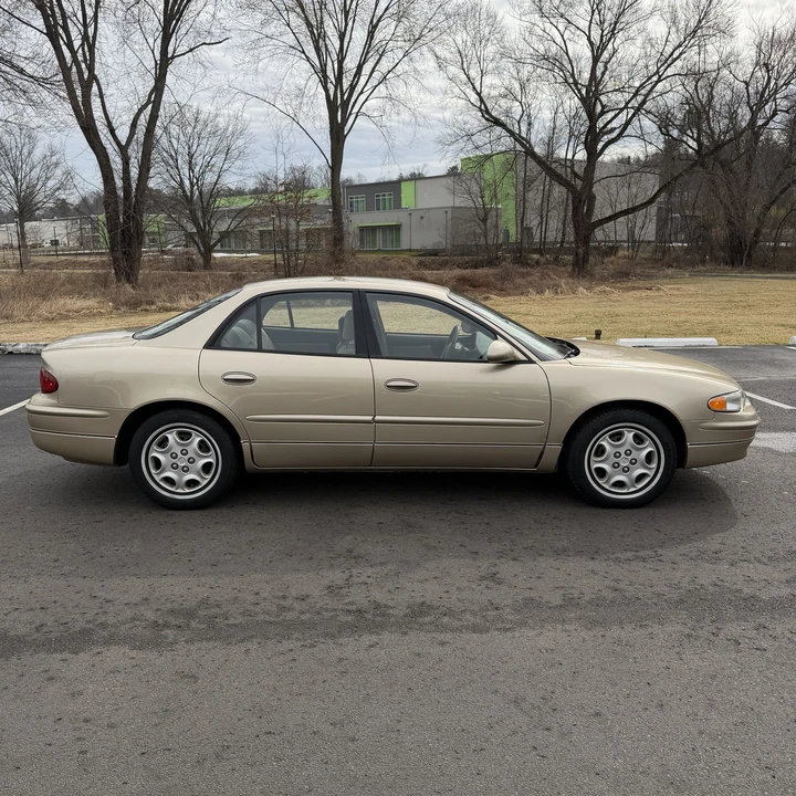 2004 Buick Regal - Image 2 of 31