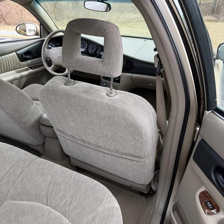 2004 Buick Regal - Image 22 of 31