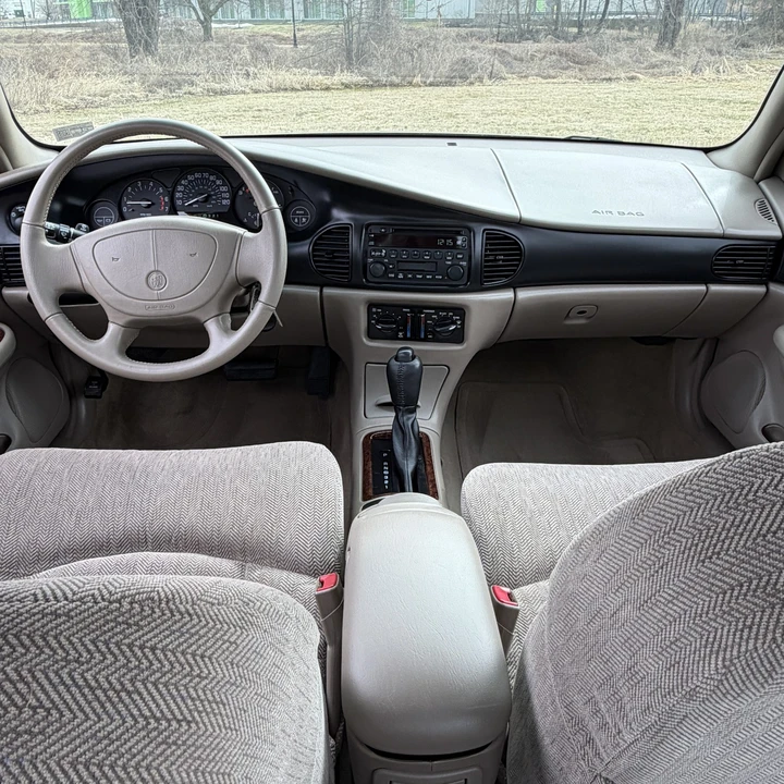 2004 Buick Regal - Image 27 of 31
