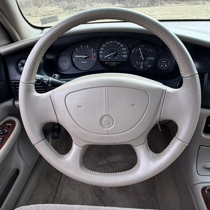 2004 Buick Regal - Image 29 of 31